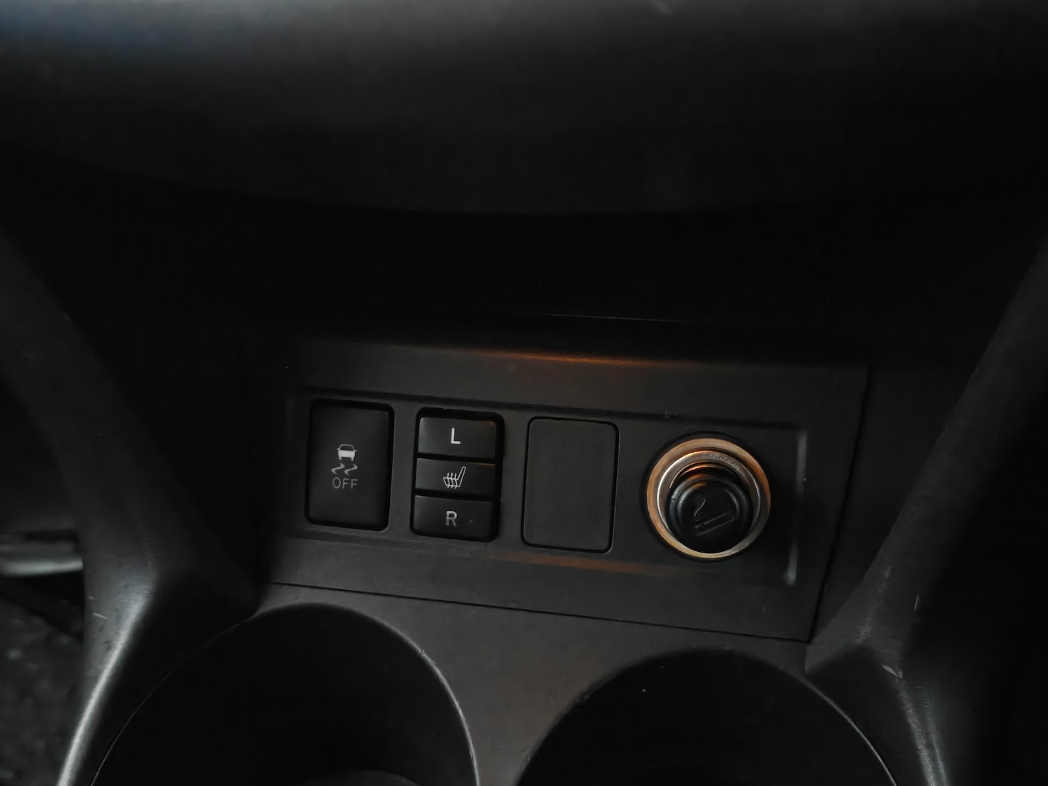 Used Toyota RAV4 2010 for sale - 77522371: Photo 11