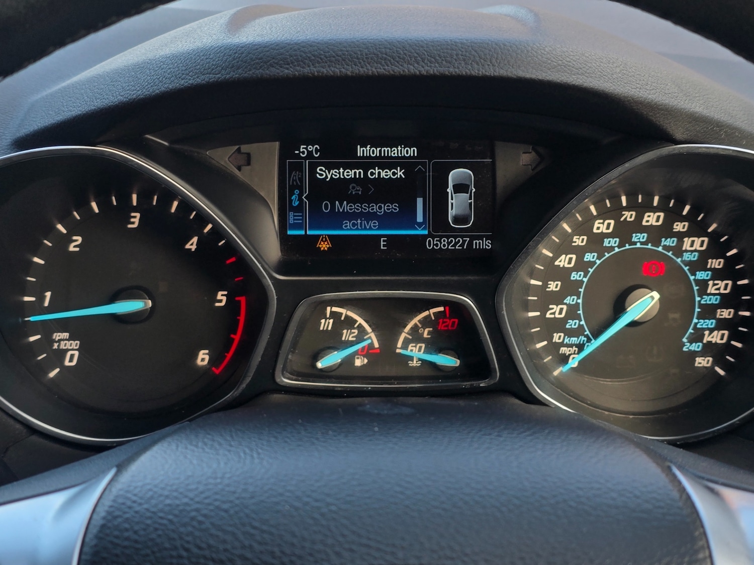 Used Ford Kuga 2016 for sale - 78176278: Photo 5