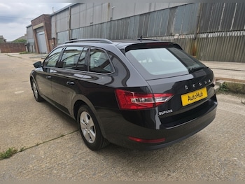 Used Skoda Superb 2020 for sale - 76156499: Photo