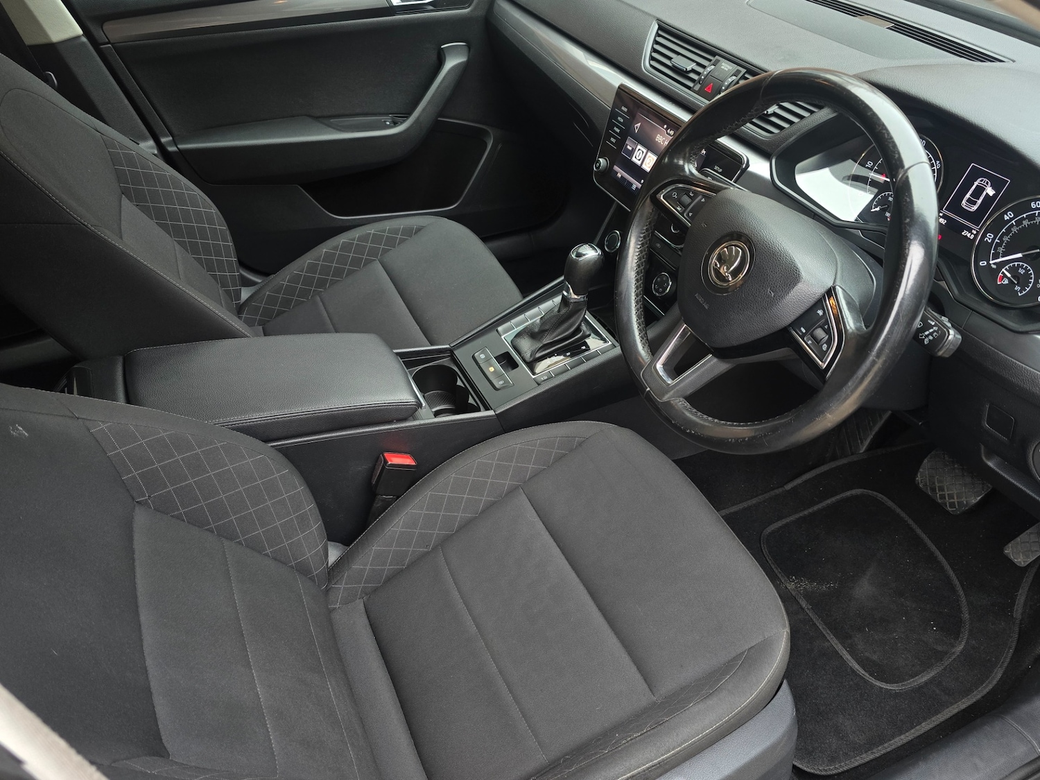 Used Skoda Superb 2020 for sale - 76156499: Photo 5