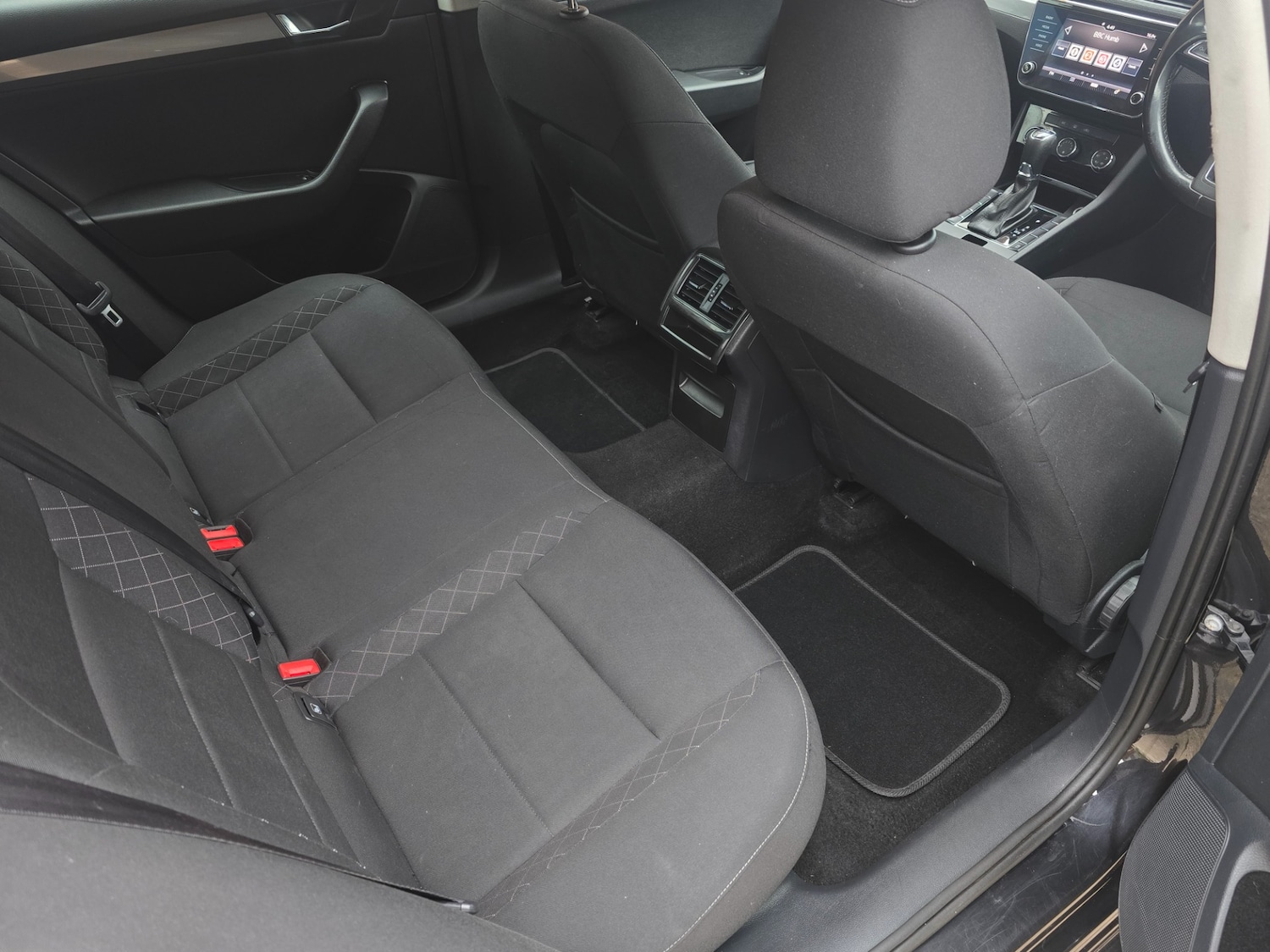 Used Skoda Superb 2020 for sale - 76156499: Photo 8