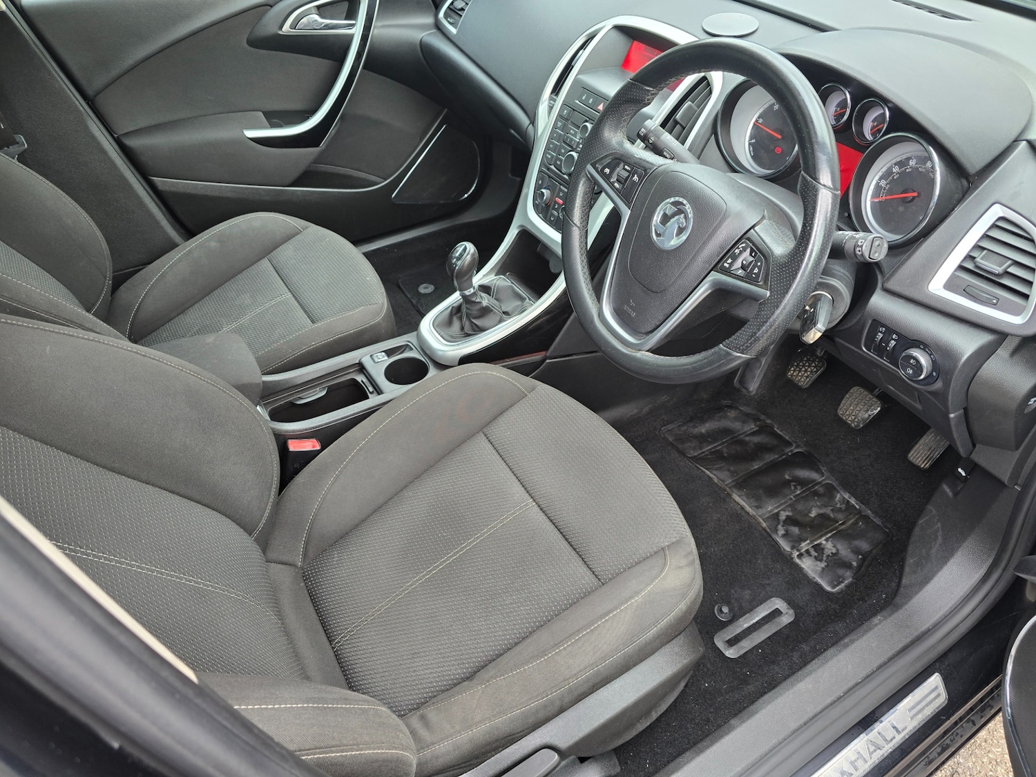 Used Vauxhall Astra 2011 for sale - 78067049: Photo 5