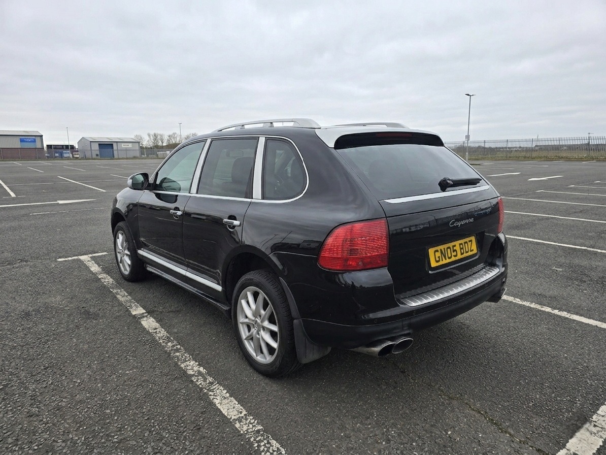 Used Porsche Cayenne 2005 for sale - 77847967: Photo 3
