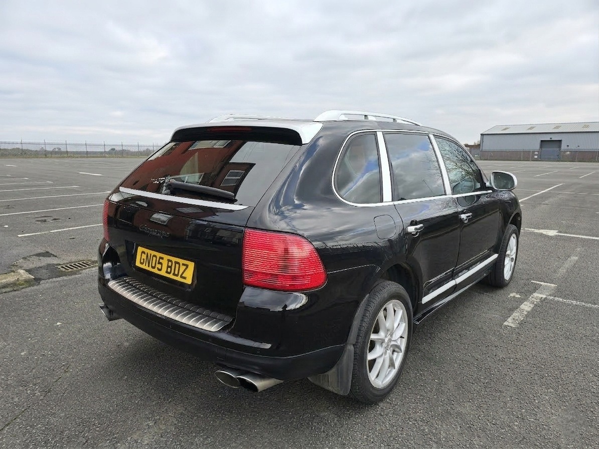 Used Porsche Cayenne 2005 for sale - 77847967: Photo 4