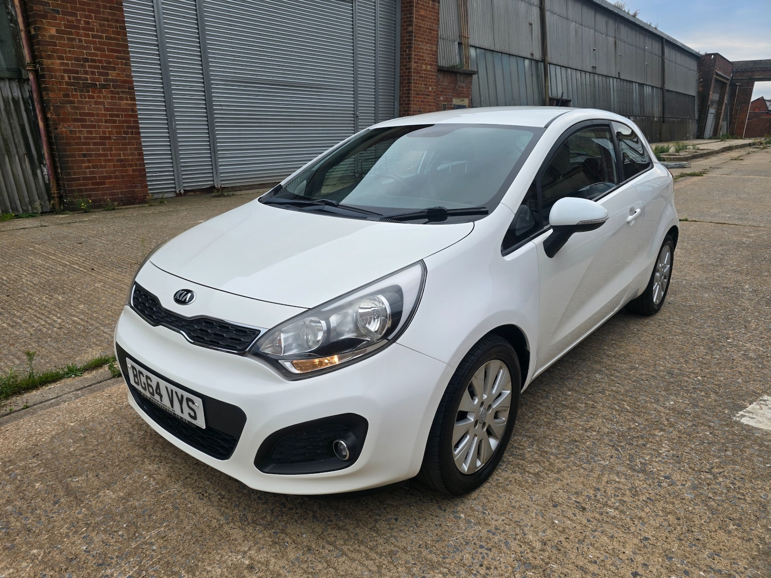 Used Kia Rio 2014 for sale - 76156574: Photo 2