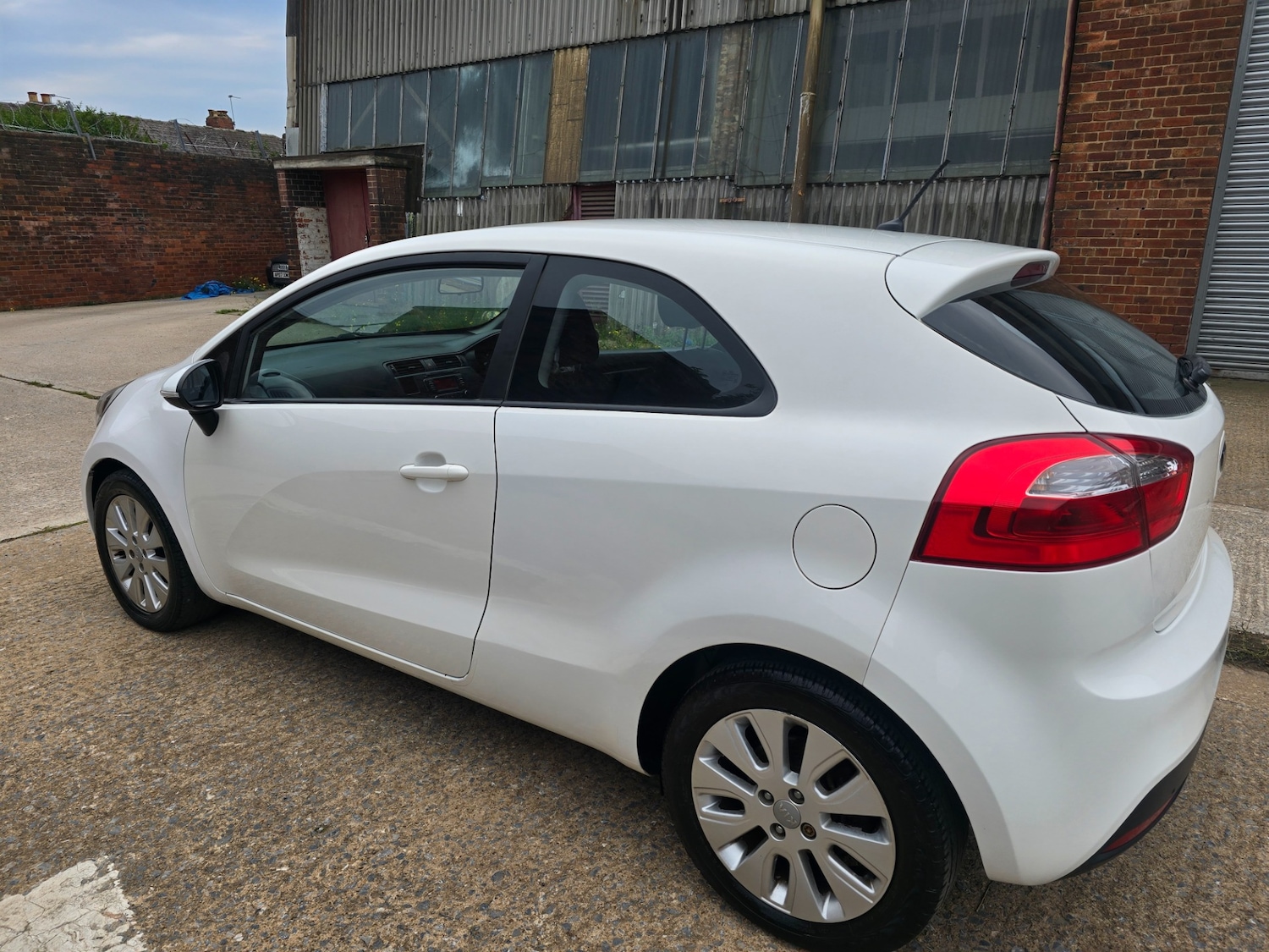 Used Kia Rio 2014 for sale - 76156574: Photo 21