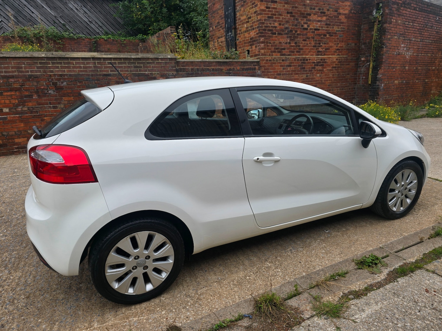 Used Kia Rio 2014 for sale - 76156574: Photo 22