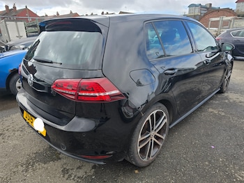 Used Volkswagen Golf 2015 for sale - 78131882: Photo