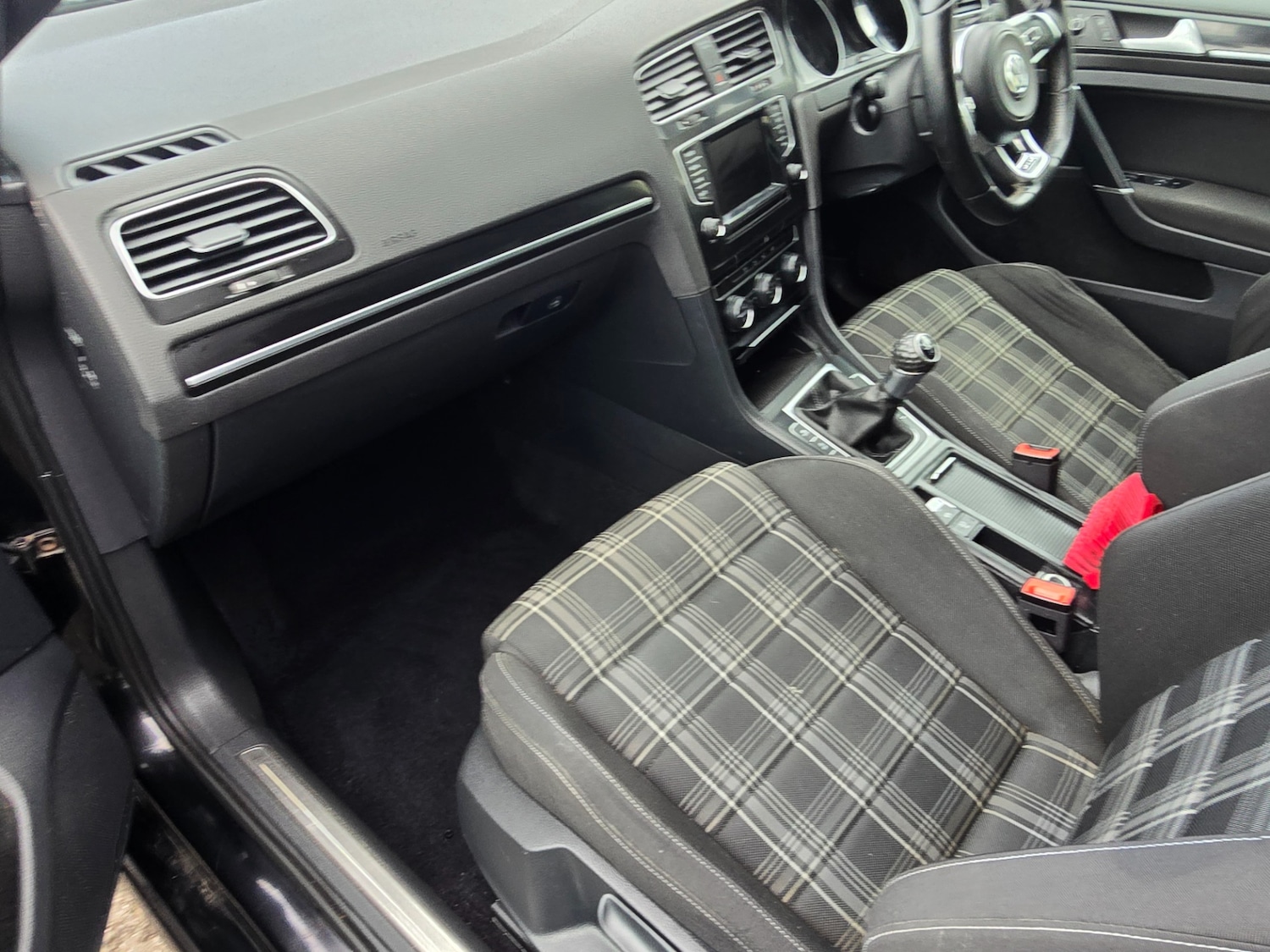 Used Volkswagen Golf 2015 for sale - 78131882: Photo 8