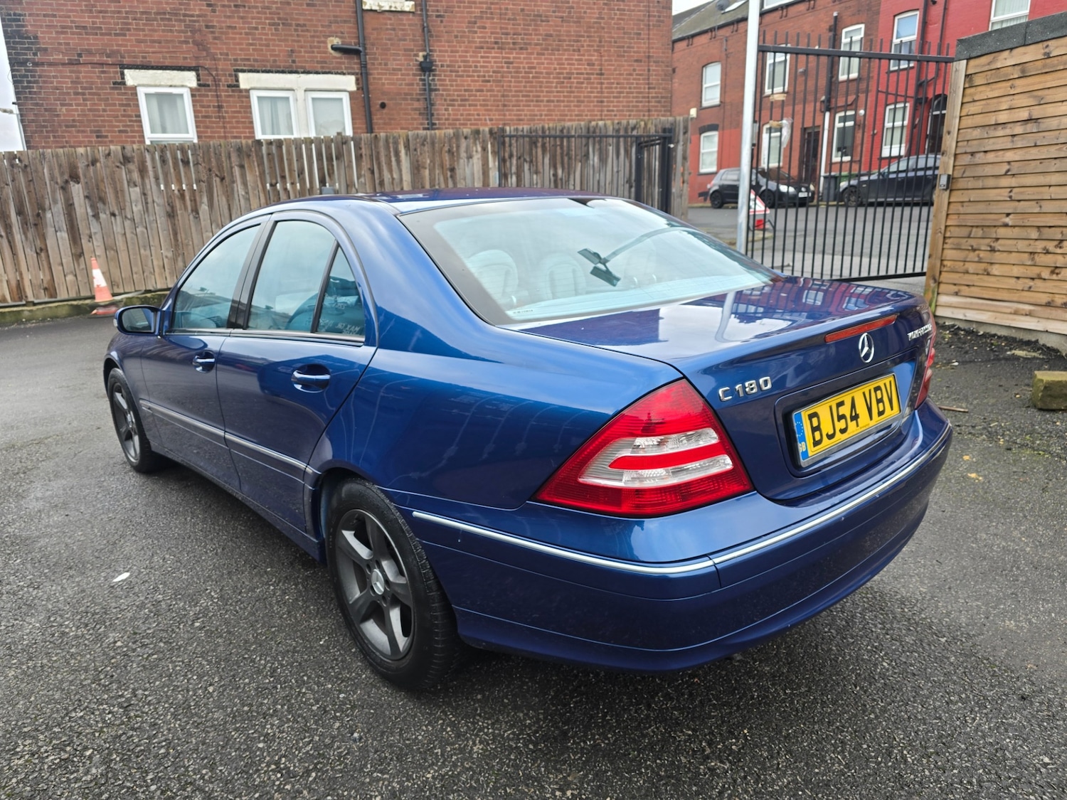 Used Mercedes-Benz C Class 2004 for sale - 77258805: Photo 3