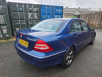 Used Mercedes-Benz C Class 2004 for sale - 77258805: Photo