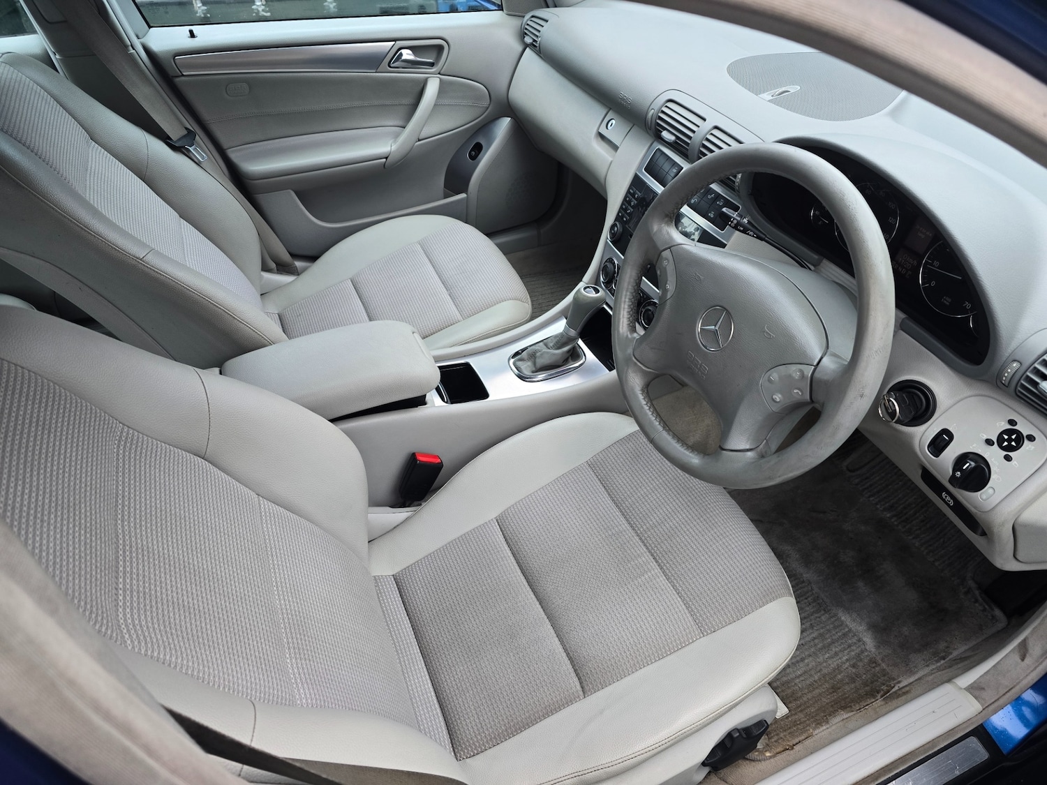 Used Mercedes-Benz C Class 2004 for sale - 77258805: Photo 5