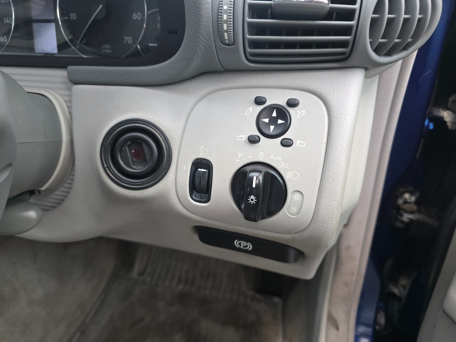 Used Mercedes-Benz C Class 2004 for sale - 77258805: Photo 9