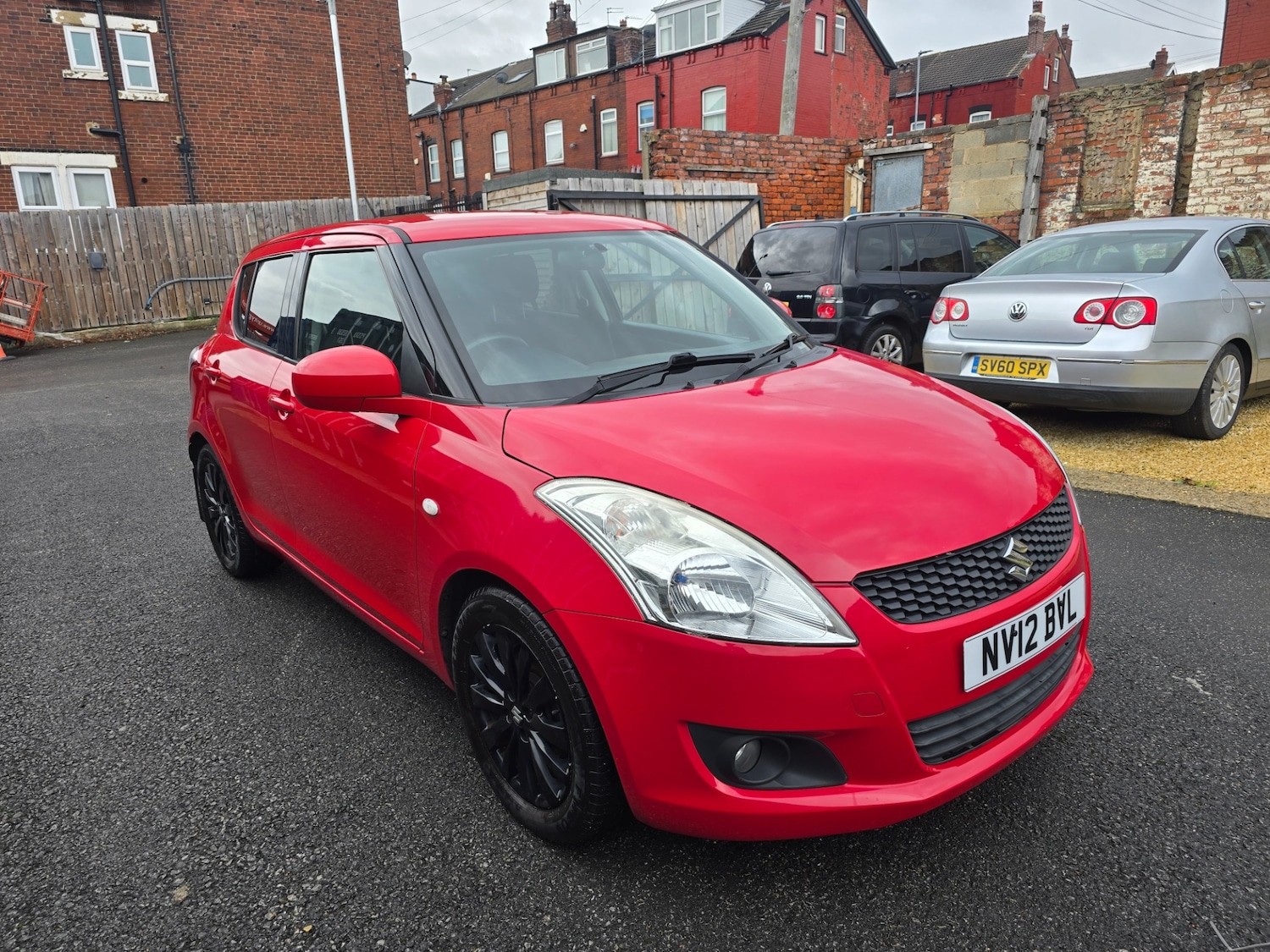 Used Suzuki Swift 2012 for sale - 76379096: Photo 1