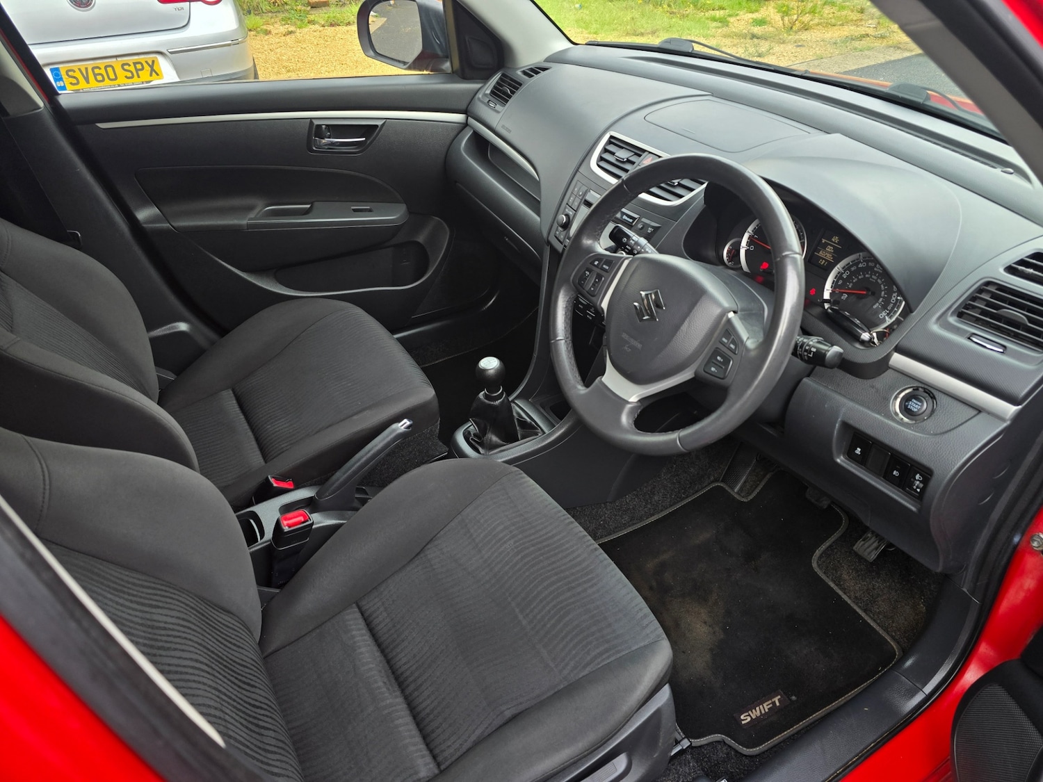 Used Suzuki Swift 2012 for sale - 76379096: Photo 5