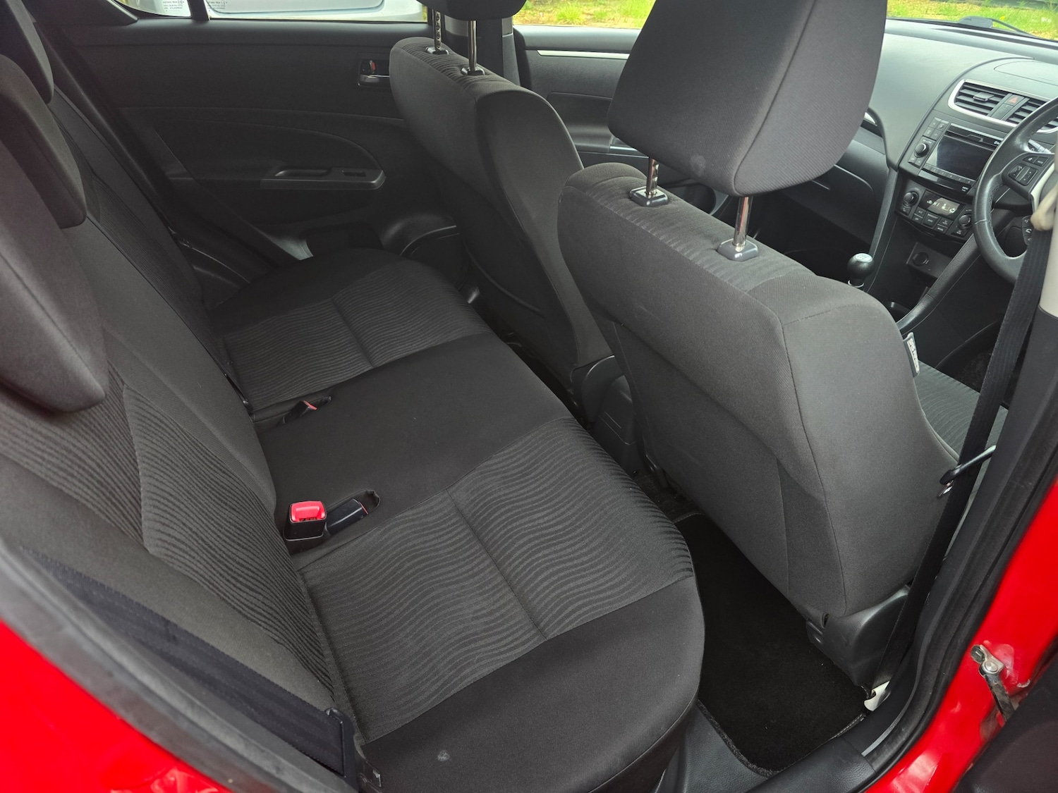 Used Suzuki Swift 2012 for sale - 76379096: Photo 6