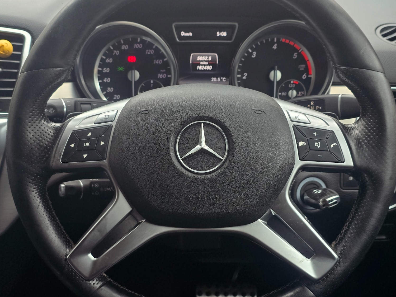 Used Mercedes-Benz M Class 2013 for sale - 64307862: Photo 18