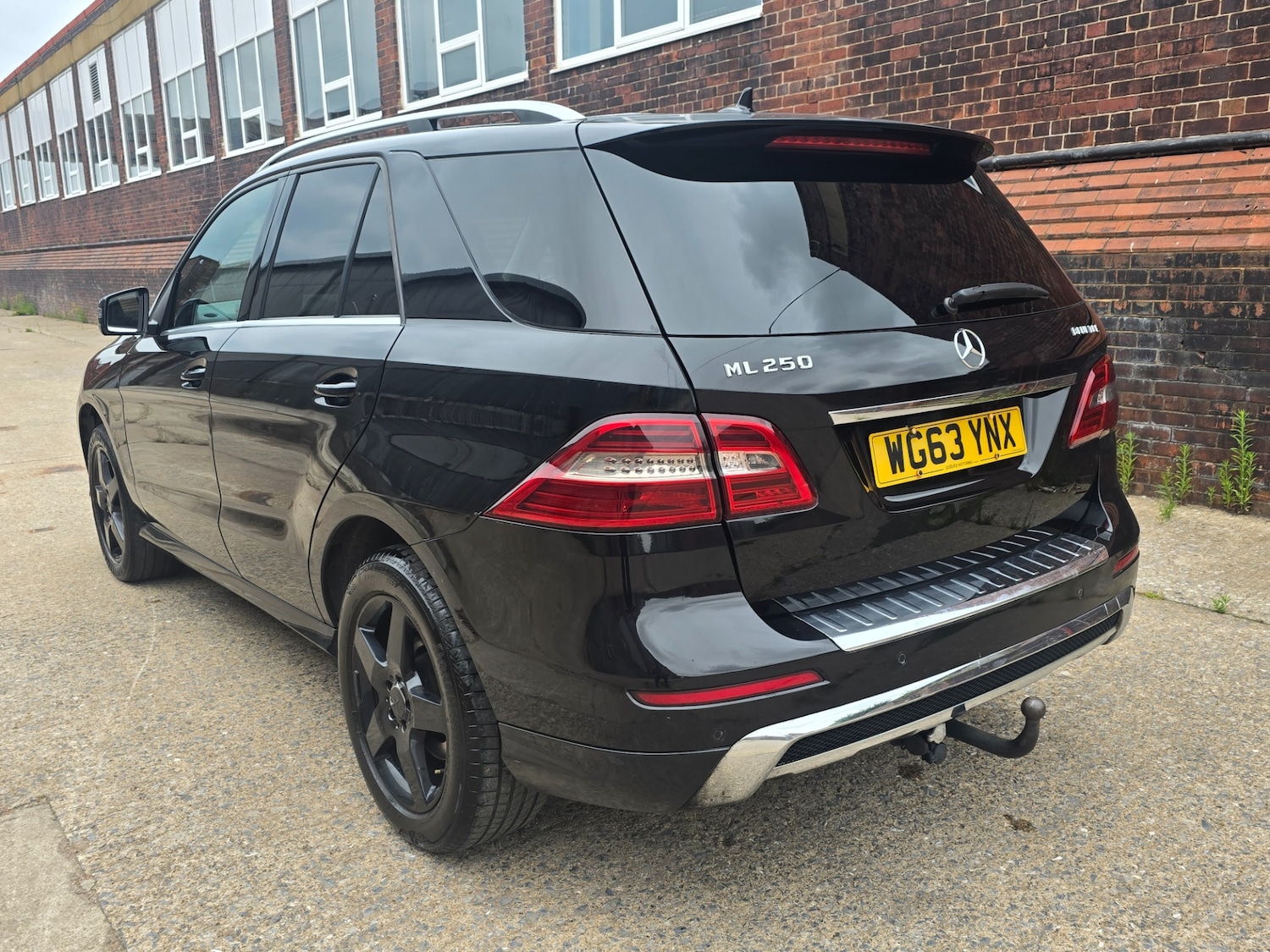 Used Mercedes-Benz M Class 2013 for sale - 64307862: Photo 4