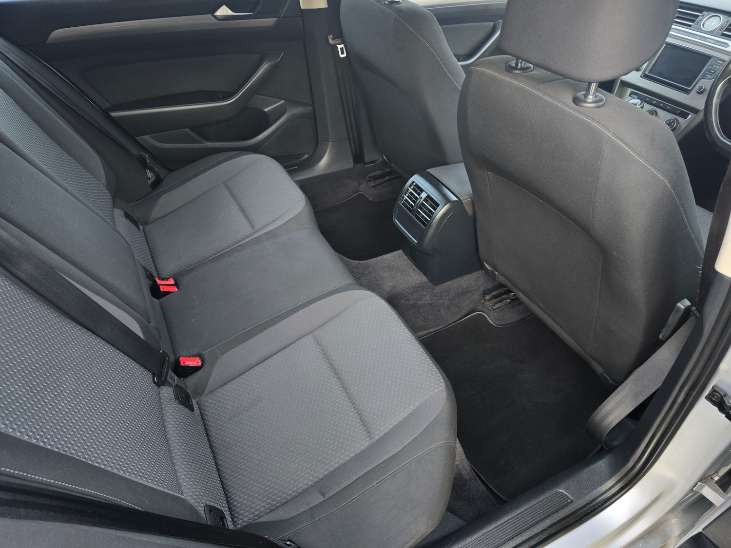 Used Volkswagen Passat 2015 for sale - 77196673: Photo 9