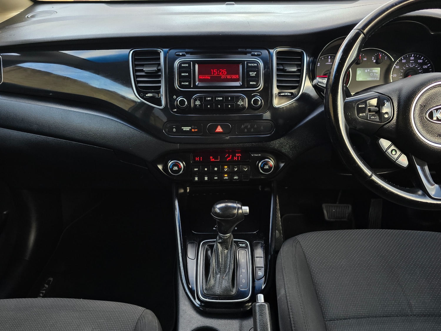 Used Kia Carens 2014 for sale - 76314059: Photo 10