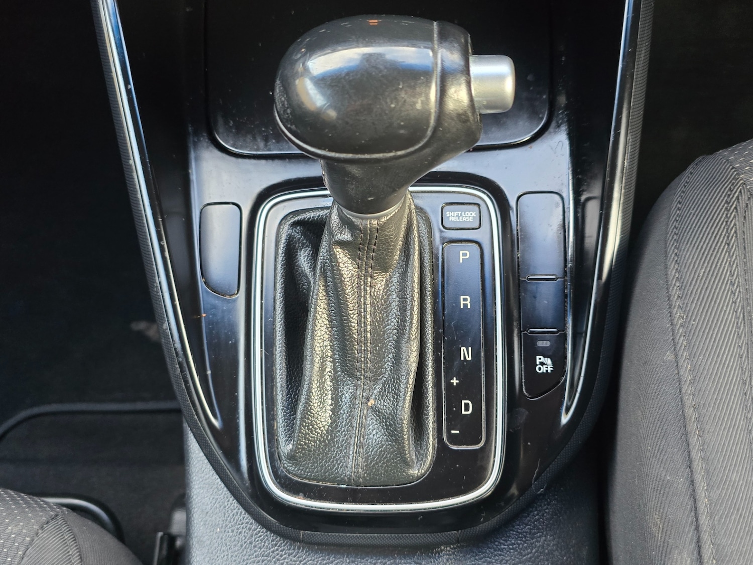 Used Kia Carens 2014 for sale - 76314059: Photo 13