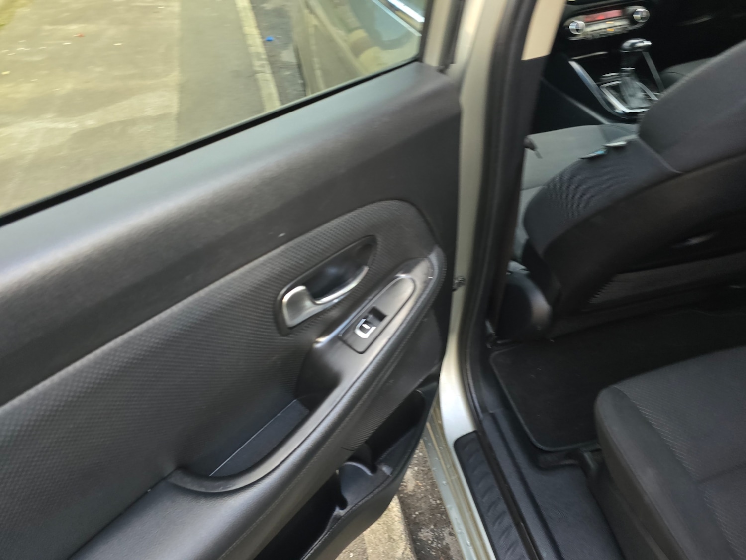 Used Kia Carens 2014 for sale - 76314059: Photo 20