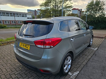 Used Kia Carens 2014 for sale - 76314059: Photo