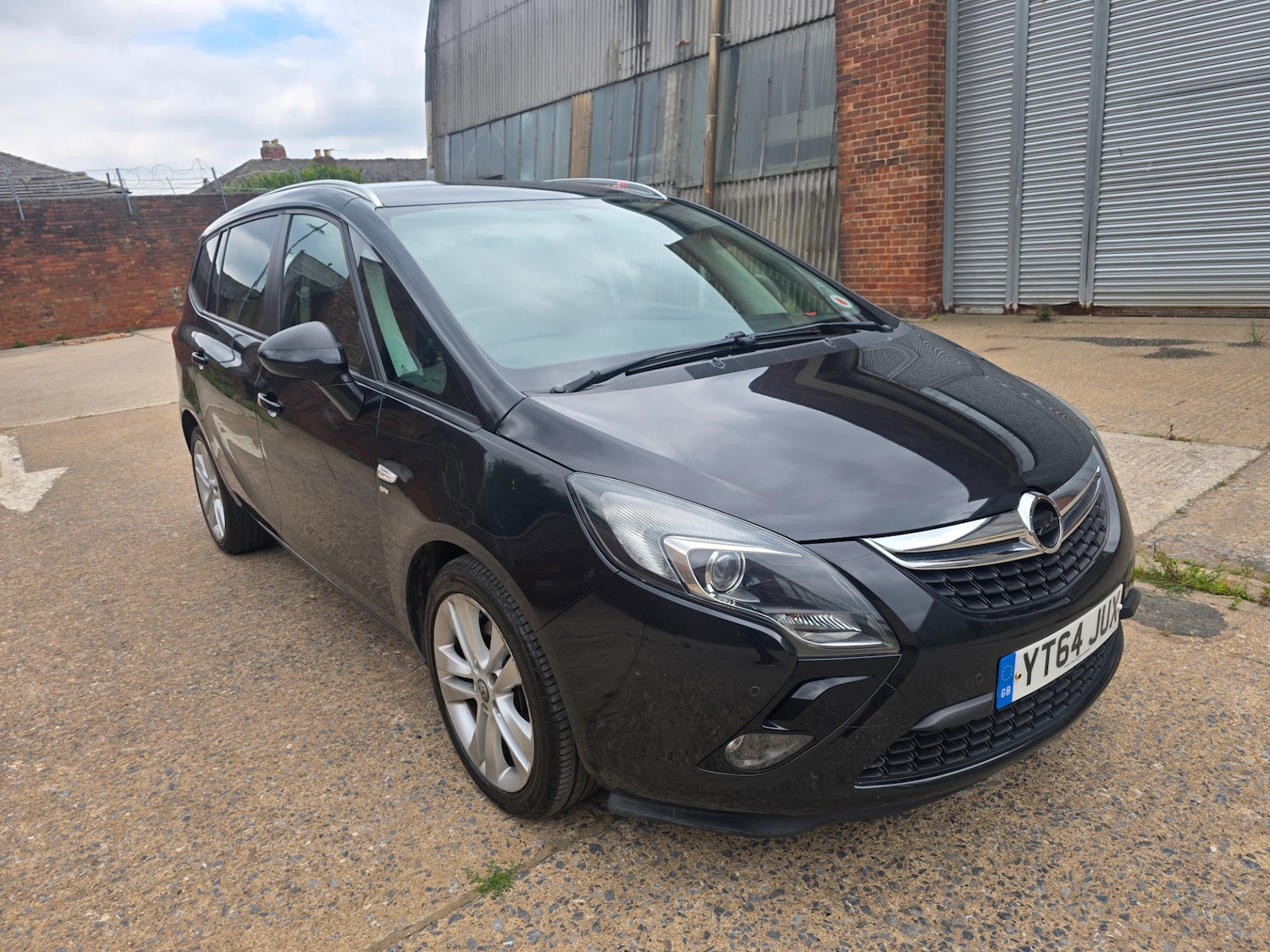 Used Vauxhall Zafira 2014 for sale - 75274109: Photo 1