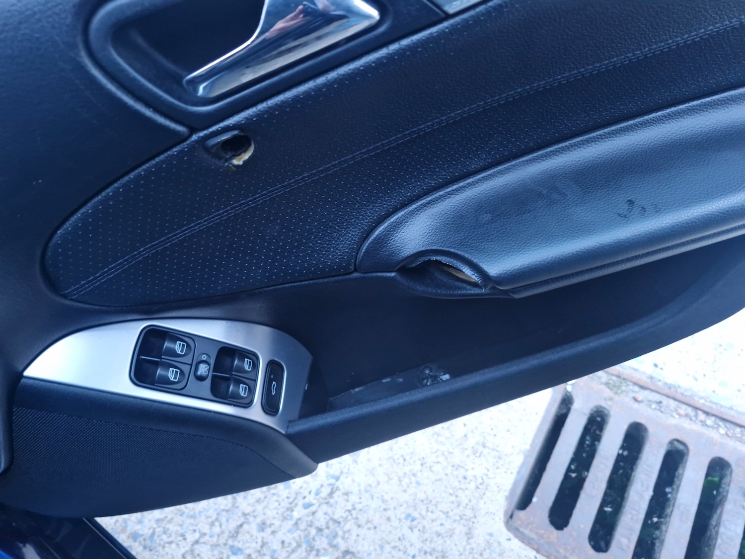 Used Mercedes-Benz C-Class 2005 for sale - 76093124: Photo 10