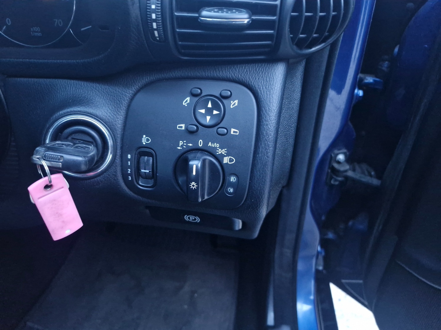 Used Mercedes-Benz C-Class 2005 for sale - 76093124: Photo 8
