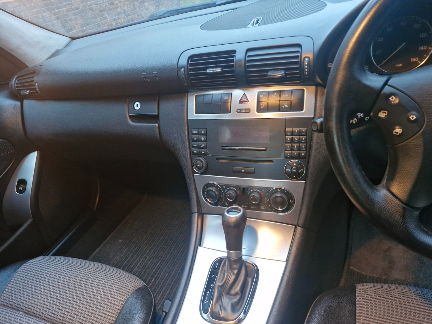 Used Mercedes-Benz C-Class 2005 for sale - 76093124: Photo 9