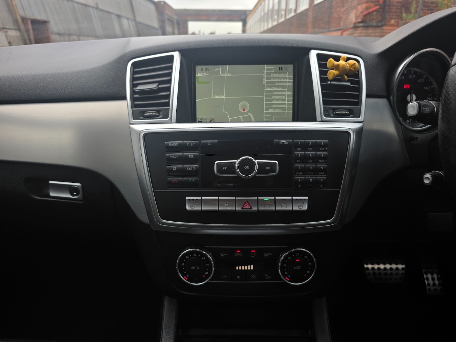 Used Mercedes-Benz M Class 2013 for sale - 77664951: Photo 27