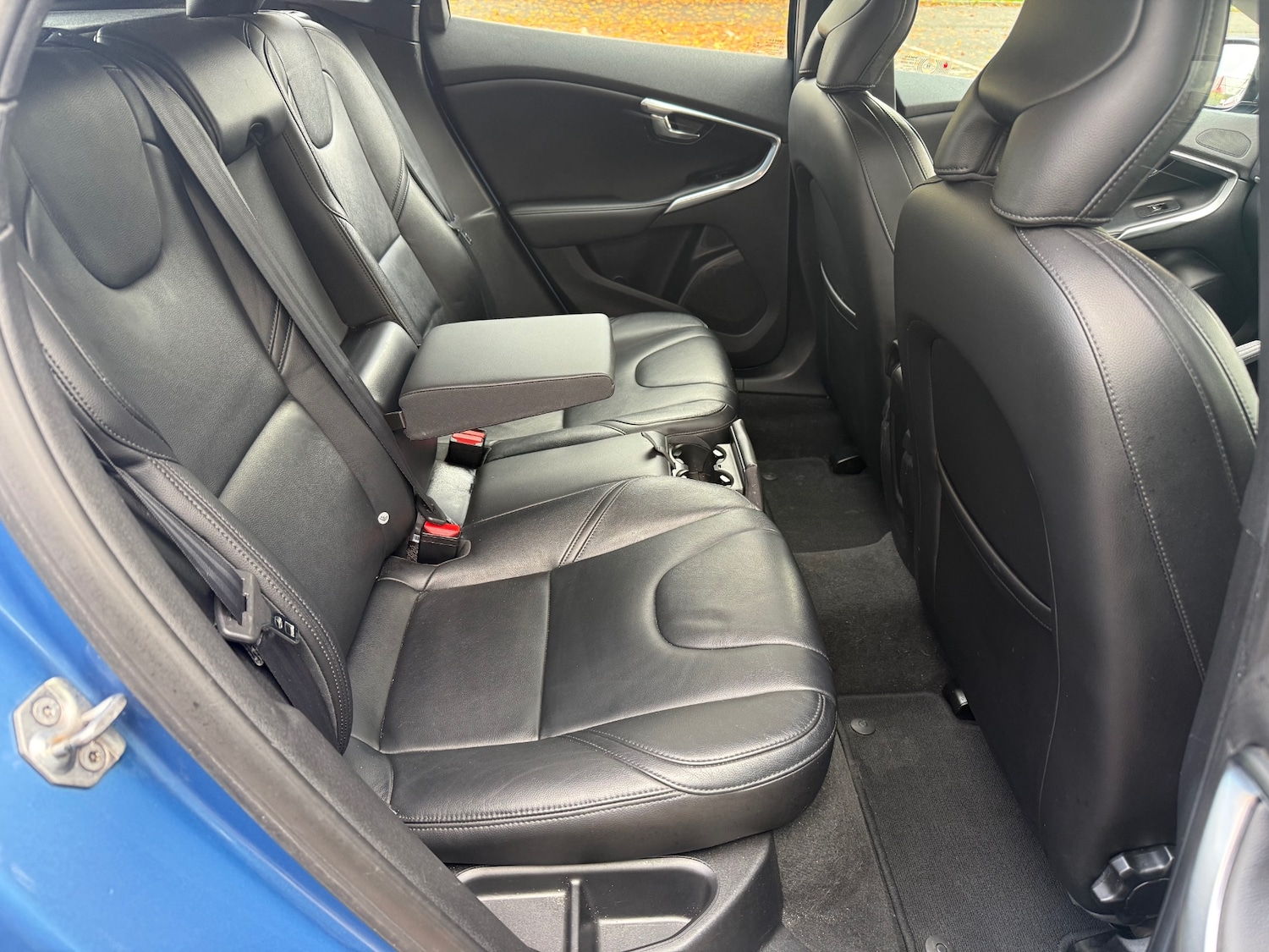 Used Volvo V40 2014 for sale - 76316703: Photo 10