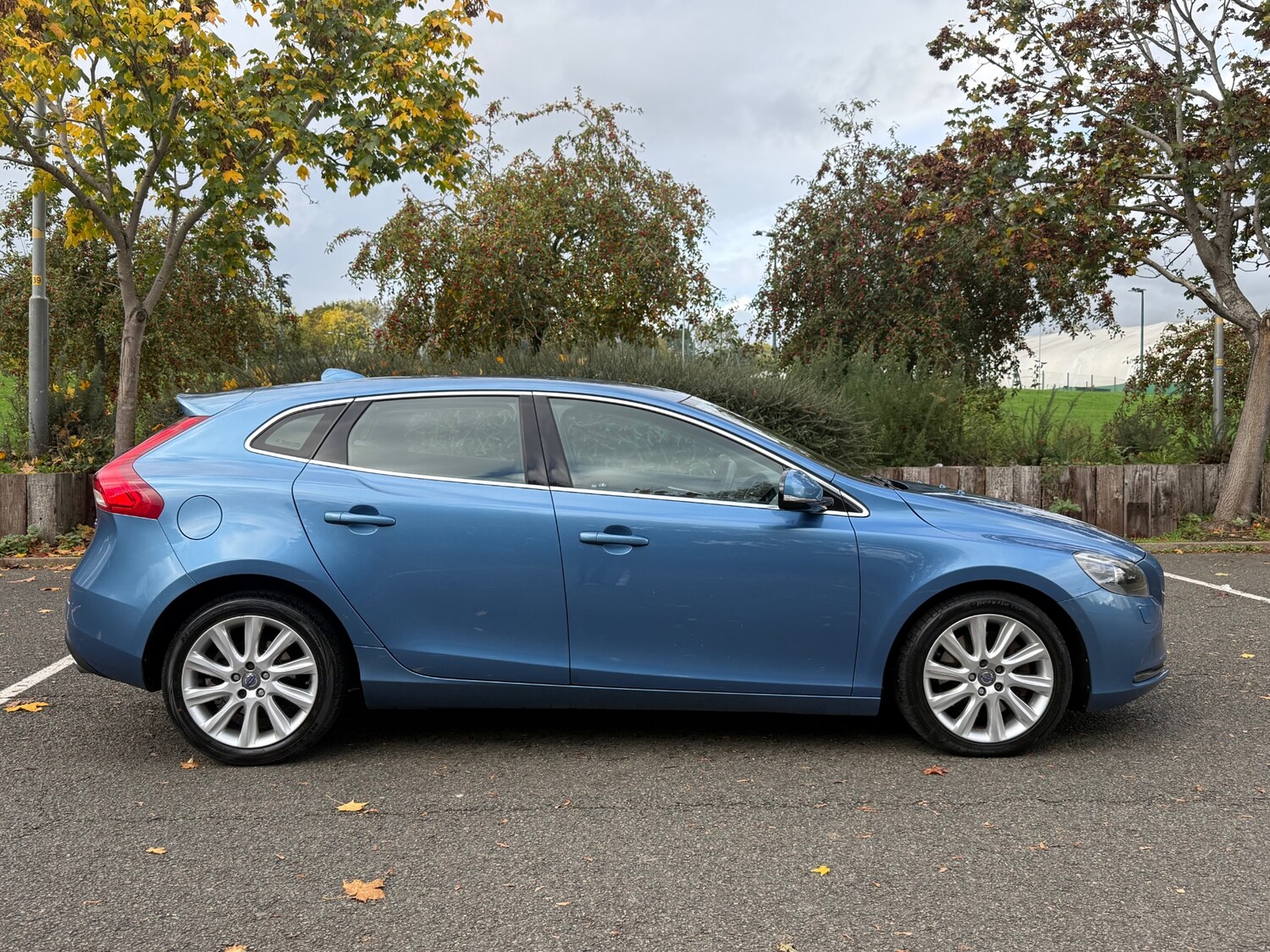 Used Volvo V40 2014 for sale - 76316703: Photo 5