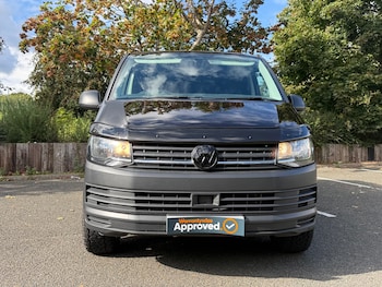 Used Volkswagen Transporter 2018 for sale - 75997089: Photo 2