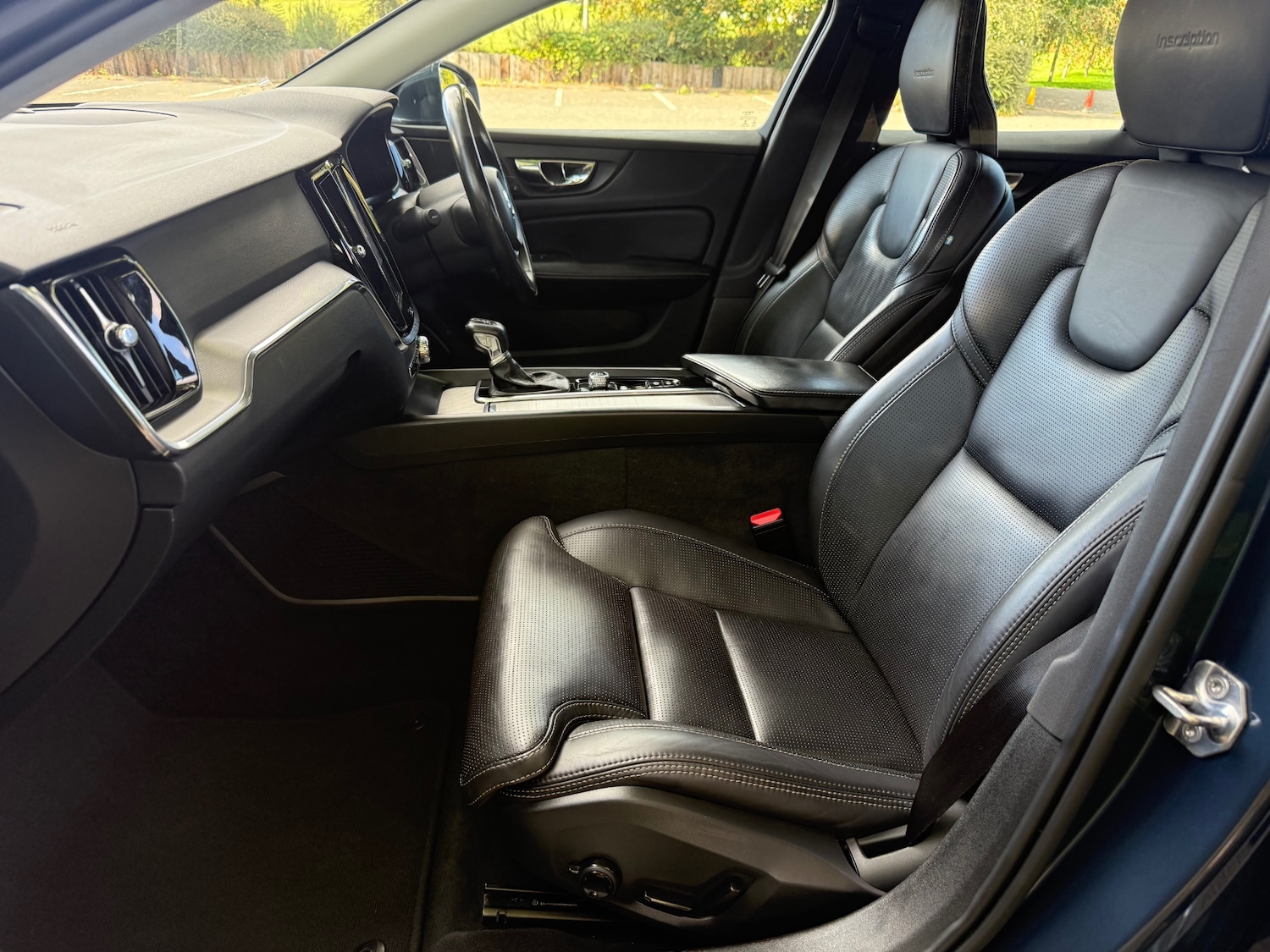 Used Volvo V60 2019 for sale - 76065699: Photo 12