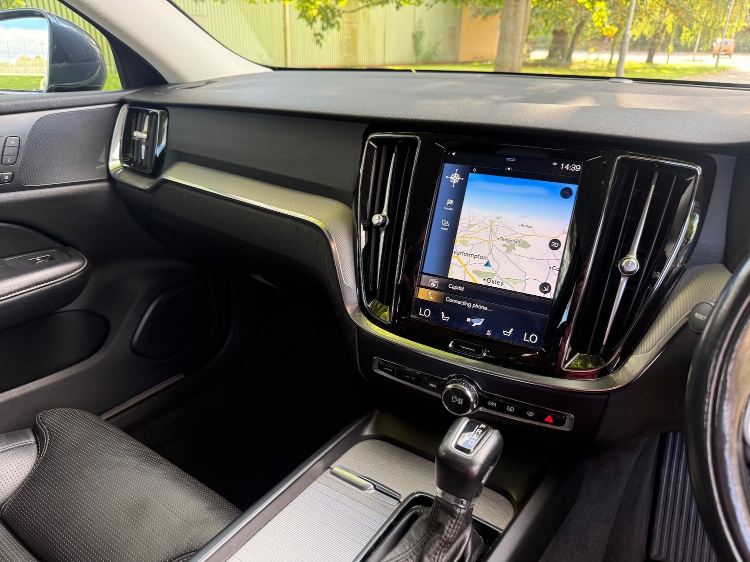 Used Volvo V60 2019 for sale - 76065699: Photo 13
