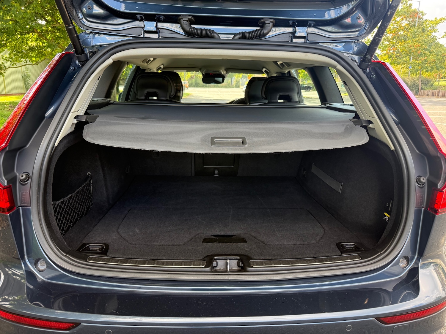 Used Volvo V60 2019 for sale - 76065699: Photo 15