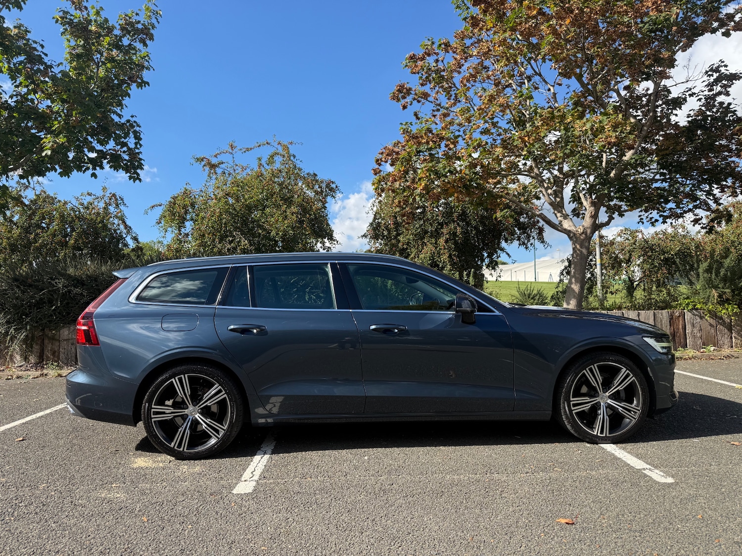 Used Volvo V60 2019 for sale - 76065699: Photo 5