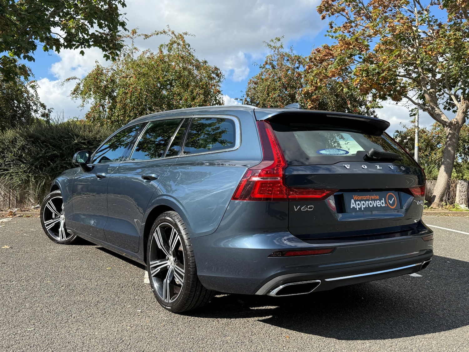 Used Volvo V60 2019 for sale - 76065699: Photo 6