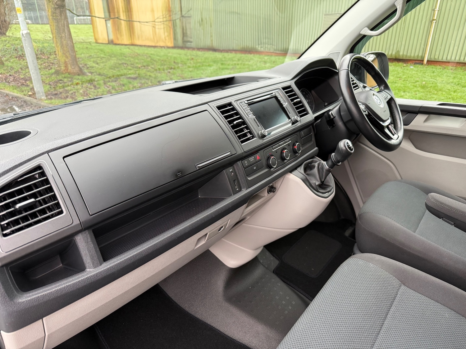 Used Volkswagen Transporter 2019 for sale - 77502279: Photo 11