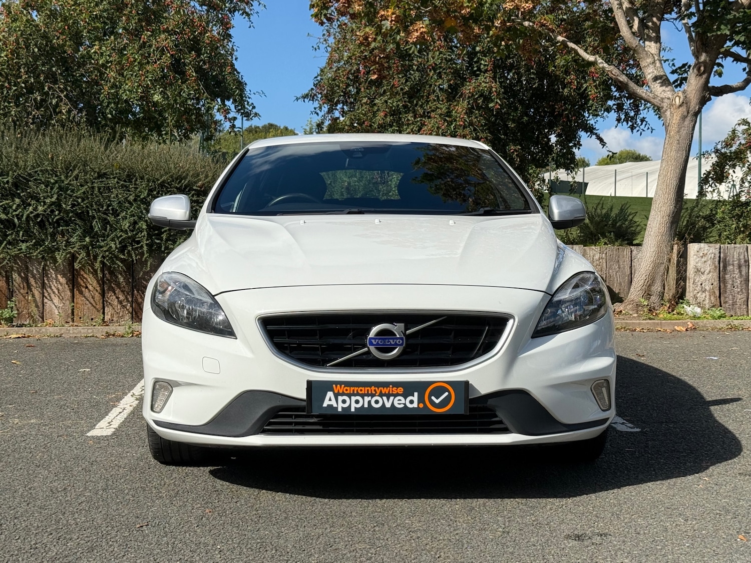 Used Volvo V40 2016 for sale - 75959758: Photo 2