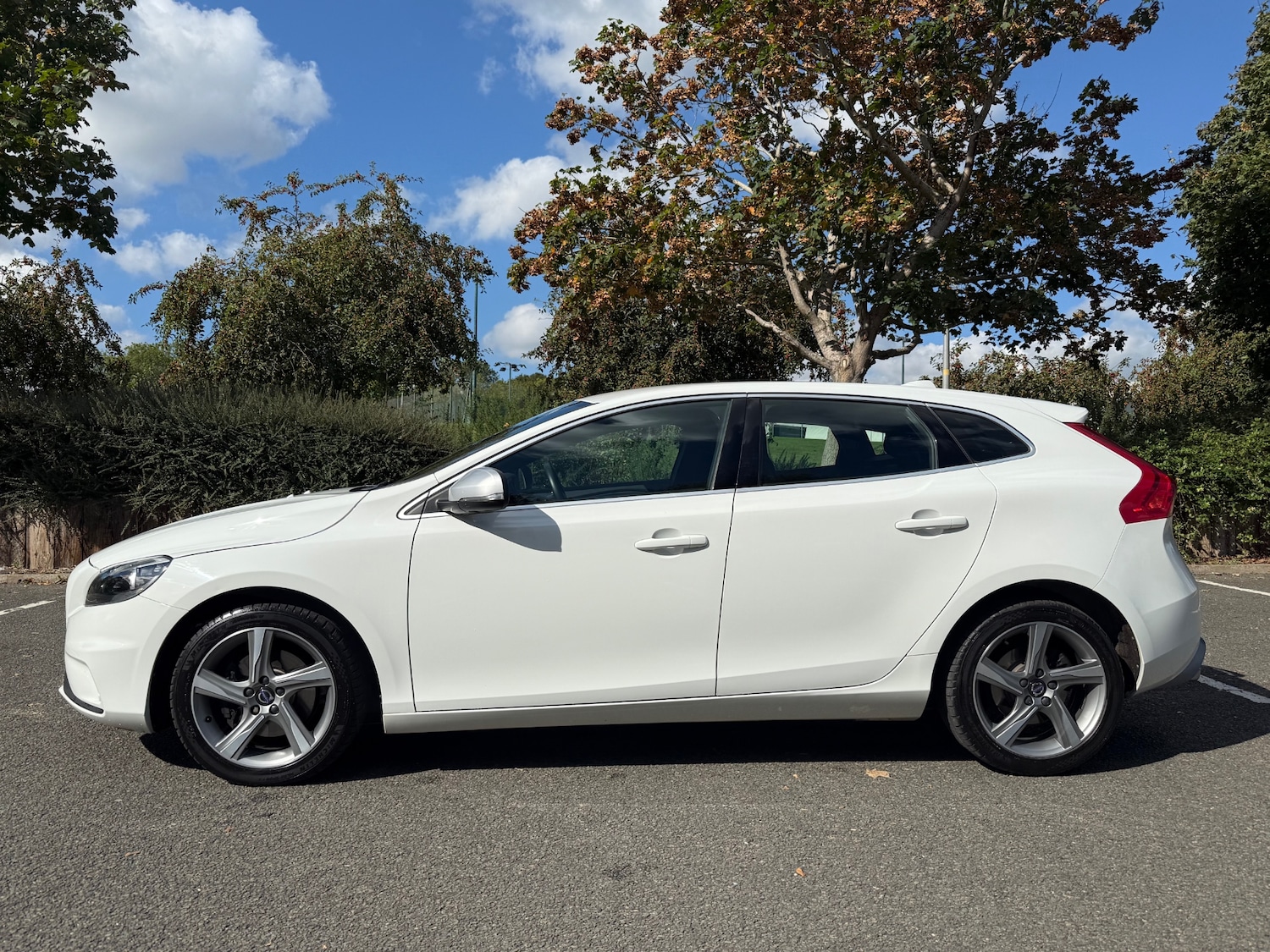 Used Volvo V40 2016 for sale - 75959758: Photo 5
