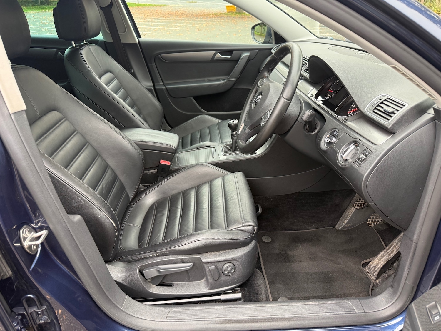 Used Volkswagen Passat 2012 for sale - 76161756: Photo 9