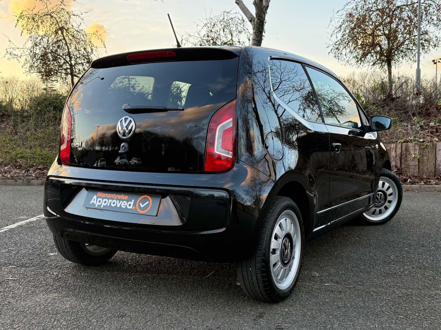 Used Volkswagen up! 2013 for sale - 77881418: Photo 6