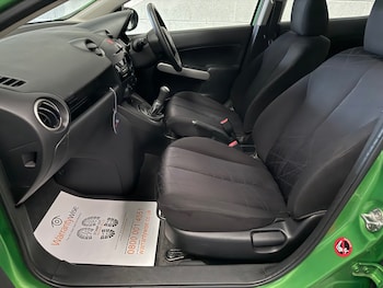 Used Mazda Mazda2 2012 for sale - 77570588: Photo