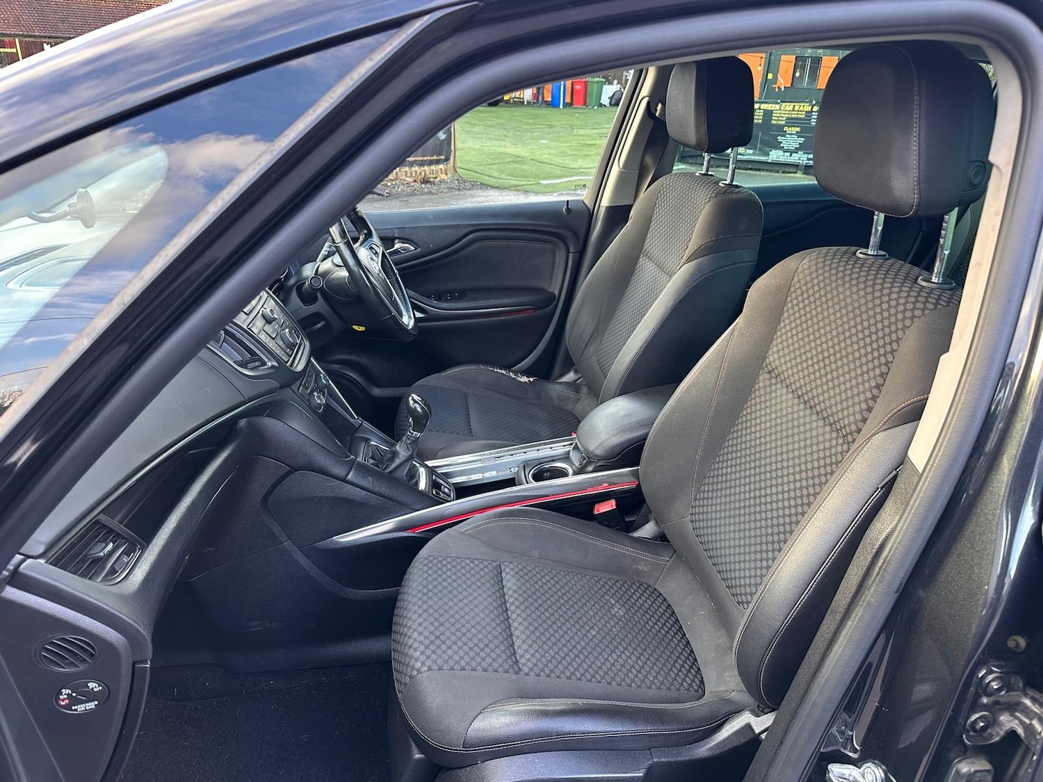 Used Vauxhall Zafira 2015 for sale - 77085130: Photo 12