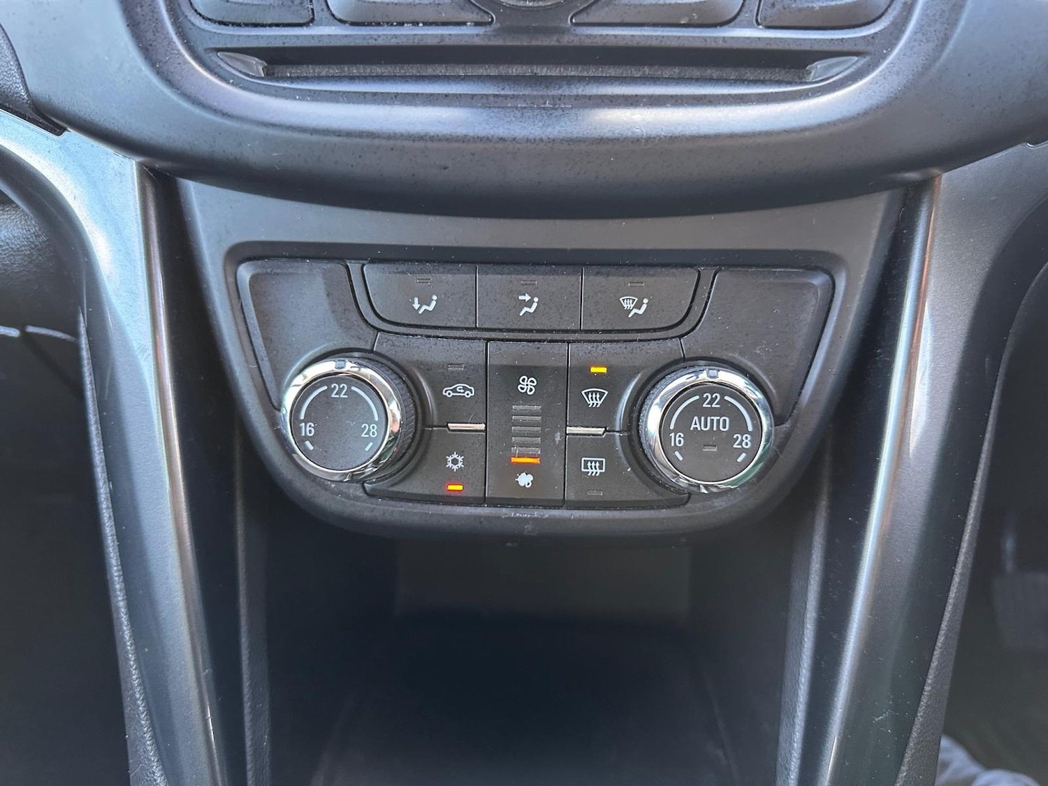 Used Vauxhall Zafira 2015 for sale - 77085130: Photo 23