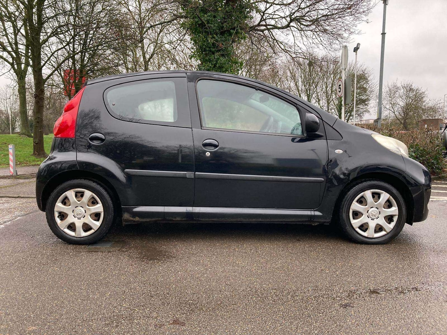 Used Peugeot 107 2011 for sale - 77293700: Photo 1