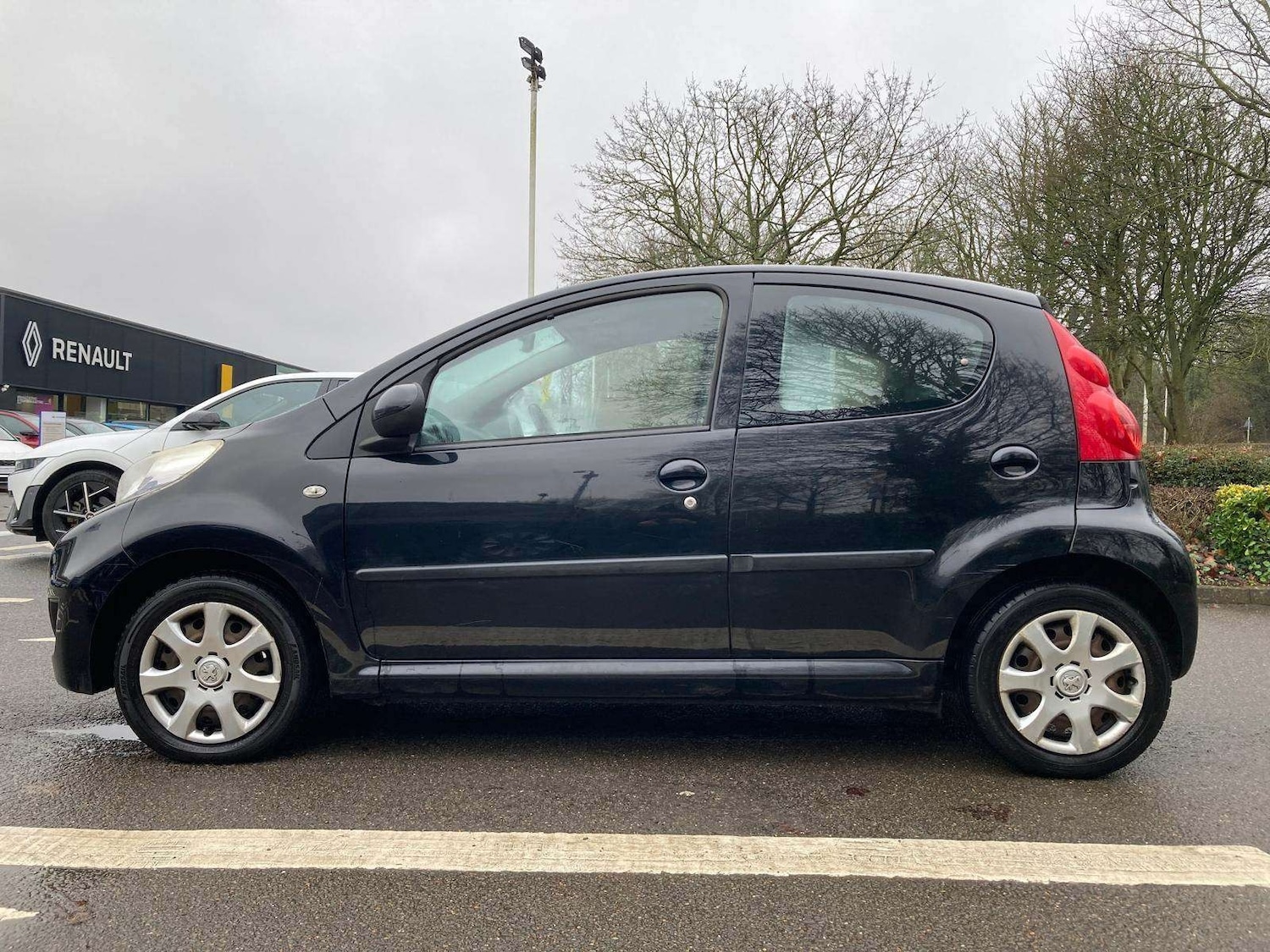Used Peugeot 107 2011 for sale - 77293700: Photo 2